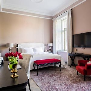 Superior Junior Suite